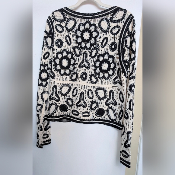 QED London Black and Cream Patterned Crochet Cardigan Size XS - Picture 3 of 5